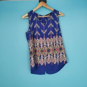 Renee C. Sleeveless Blouse Size Small V-Neck